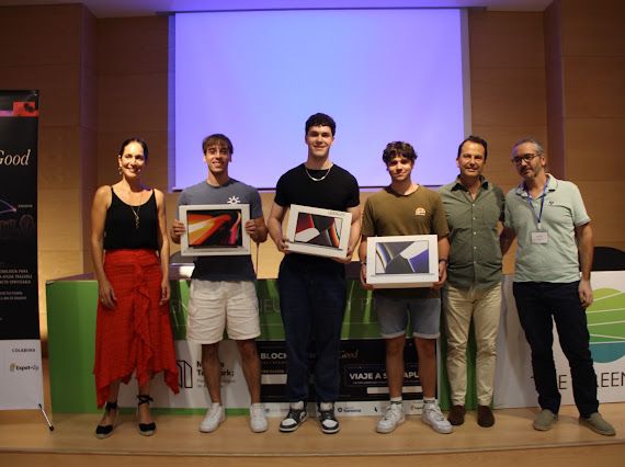 The PROVEIT team receiving second prize at Blockchain for Good
